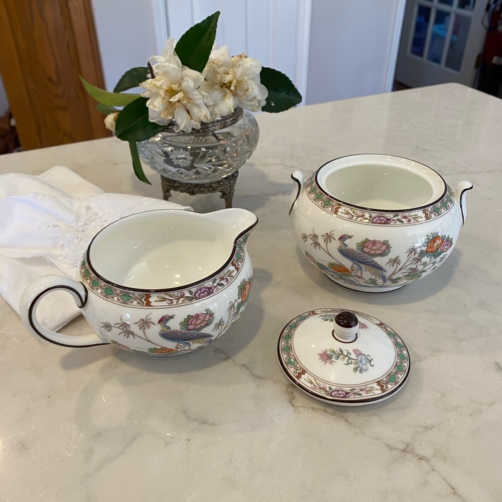 Wedgwood Kutani Crane Cream & Sugar